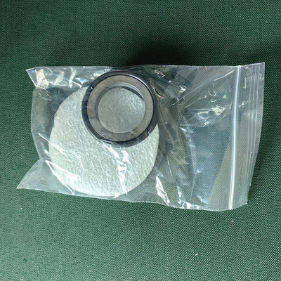 थर्मो किंग स्पेयर पार्ट्स 221100TKA सील - क्रैंकशाफ्ट ट्रक रेफ्रिजरेटर शीतलन प्रणाली के लिए वाइप्स के साथ एसएस कंप्रेसर