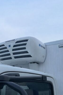 थर्मो किंग RV580E ट्रक रेफ्रिजरेशन यूनिट 12V24V डीसी, गर्म गैस डीफ्रॉस्ट, और हल्के वजन स्टैंड-बाय सिस्टम के साथ